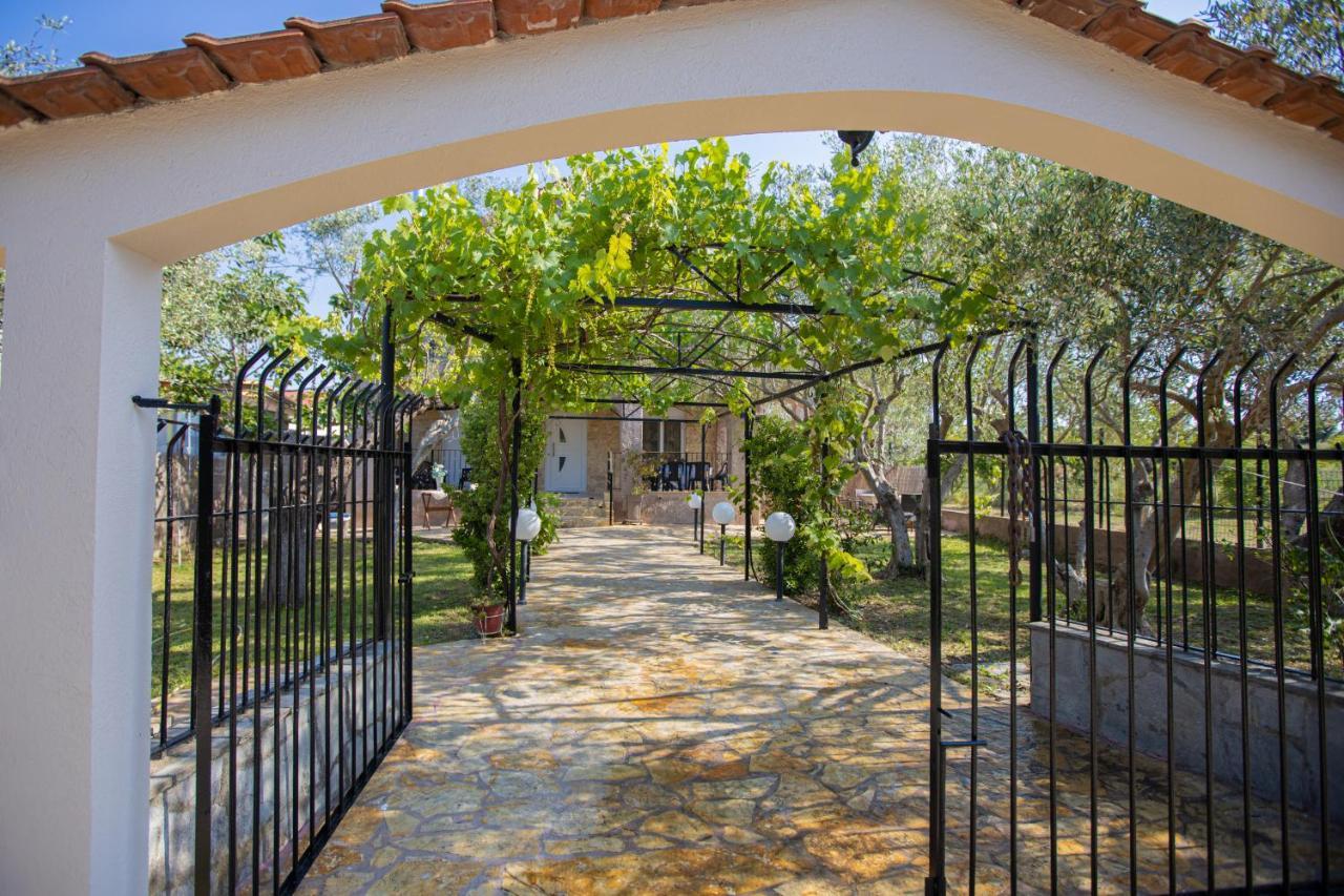 Villa Vergia Sozopoli Buitenkant foto